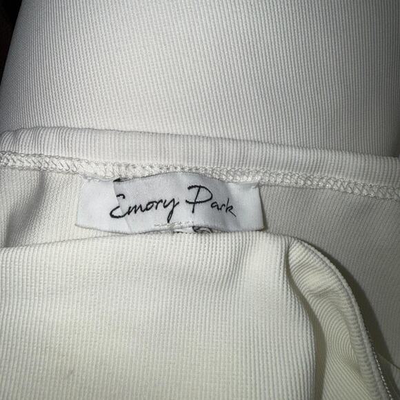 White Off Shoulder Top - Picture 5 of 5